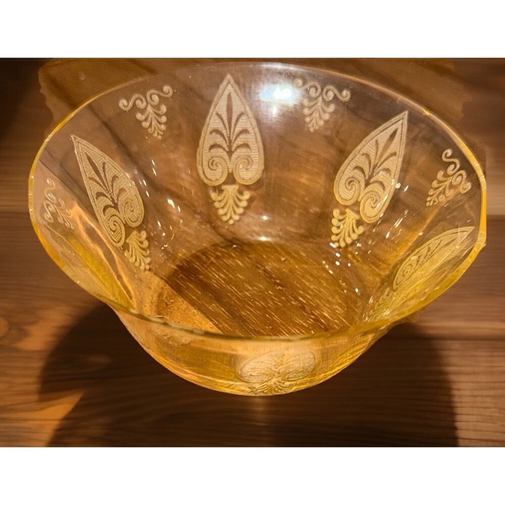 FOSTORIA GLASS CO. TROJAN YELLOW 5” Diameter 2” Height Vintage